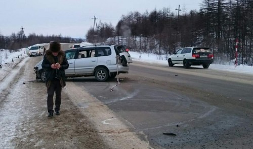 В лобовом столкновении автомобилей пострадали четыре магаданца в Магадане « автомагадан