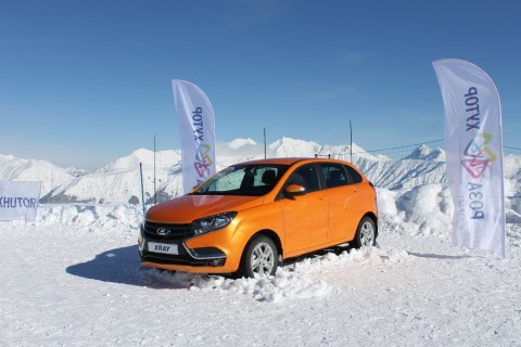 Первым покупателем Lada Xray стала известный стилист в Магадане « автомагадан