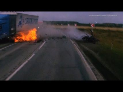 Подборка аварий с грузовыми автомобилями в Магадане &laquo; автомагадан